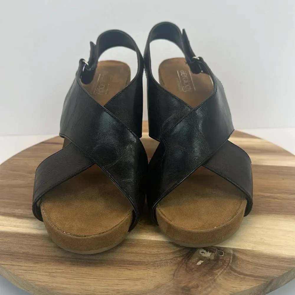 Aerosoles Aerology Good Plush Ankle Strap Wedge Sandals Black size 10